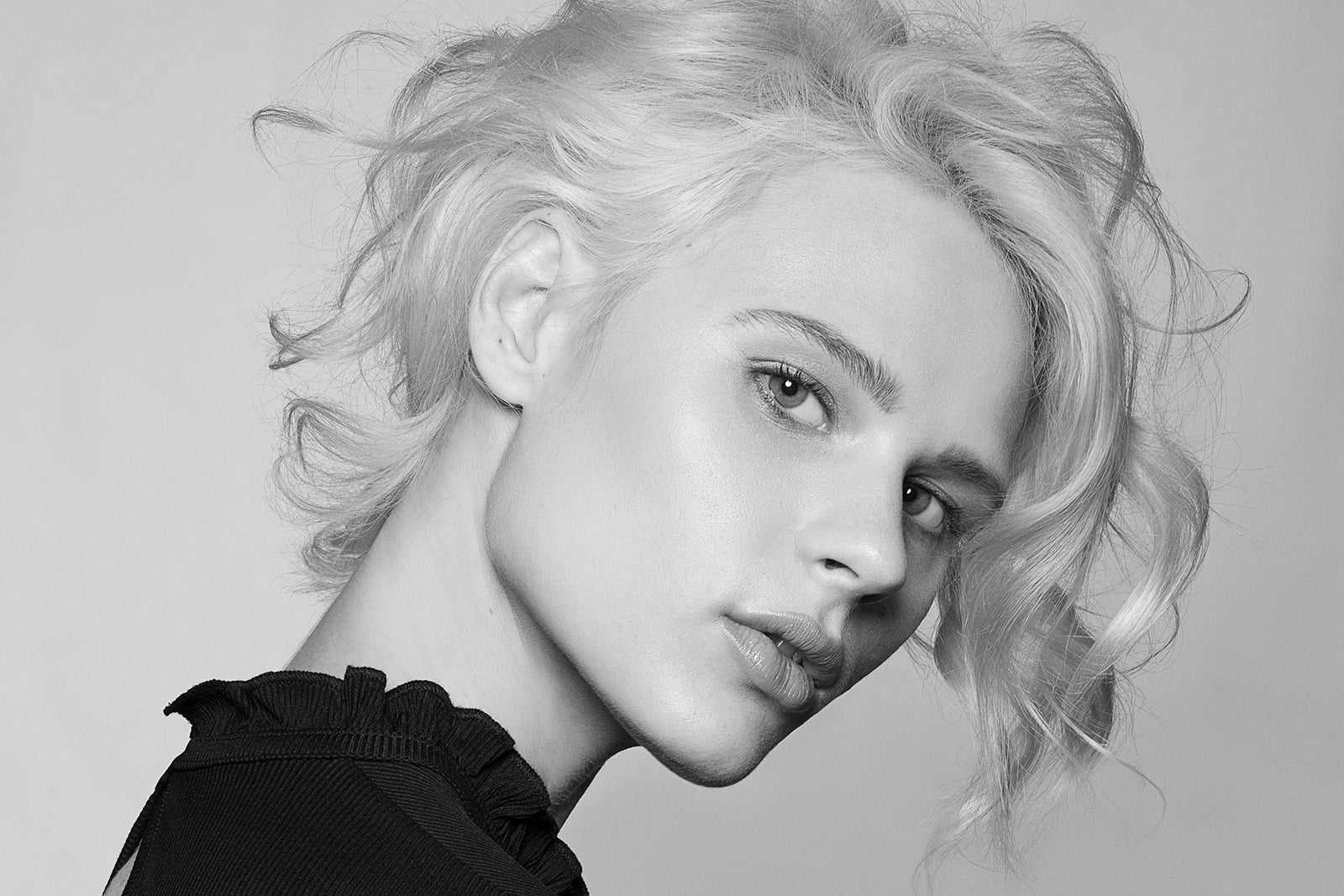 ARROJO Healing Oil: UV Hair Protection For Winter Hair Styling